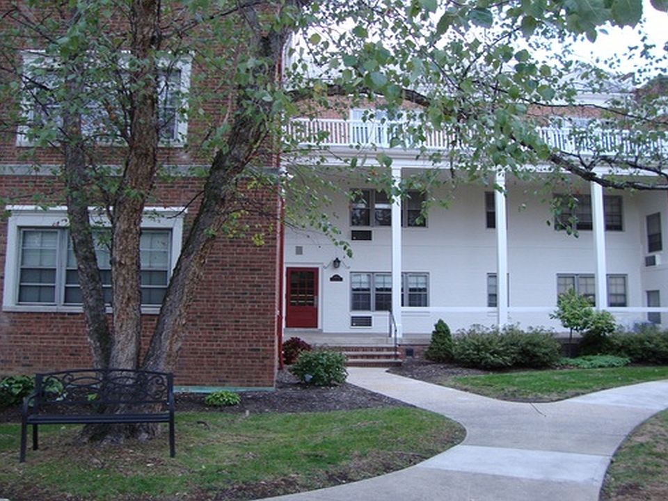 Exterior front showing entry