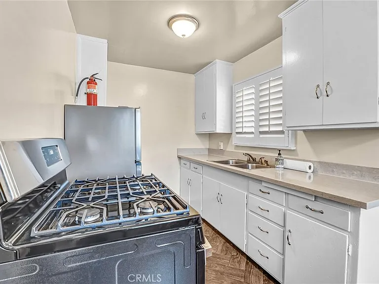 6707 Cleon Ave — Photo 18