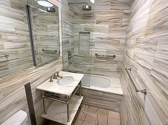 5th image of 240 W 73rd St APT 519