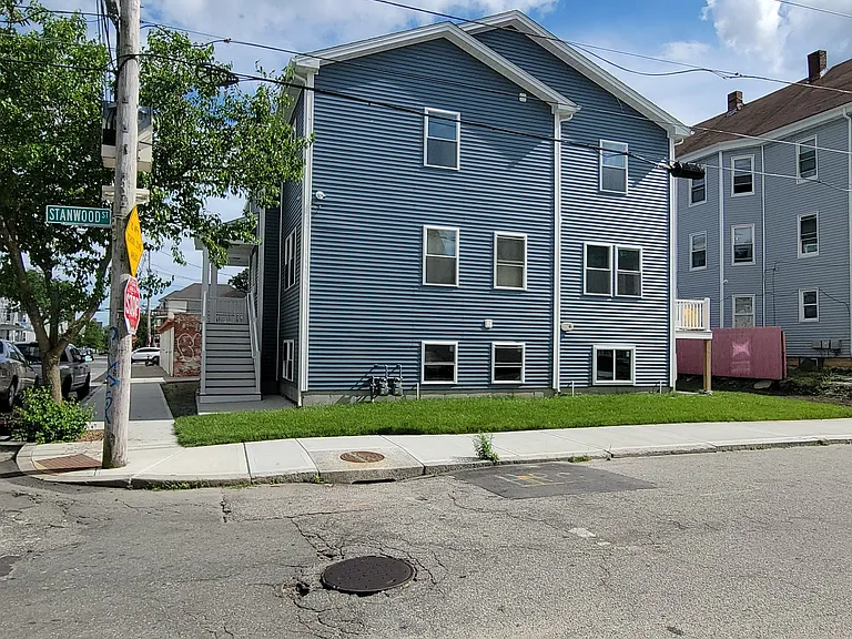31 Hamilton St — Photo 48