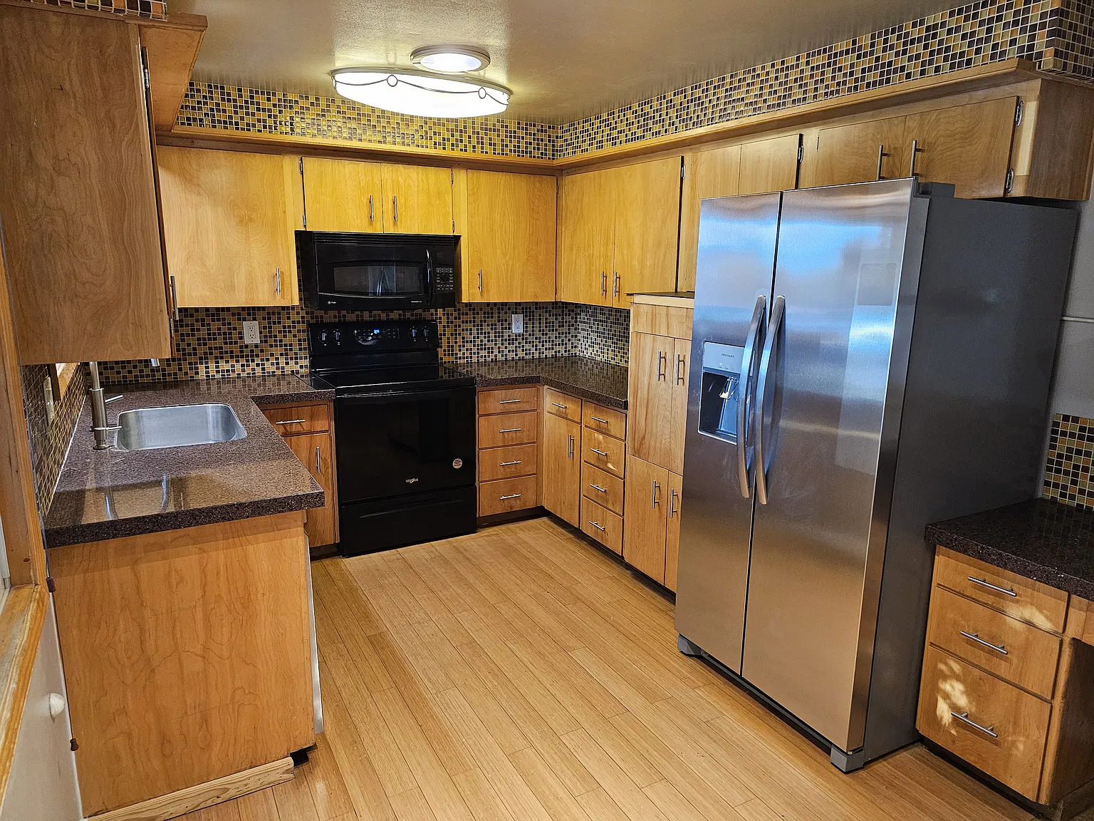 6028 N Fleming St — Photo 3