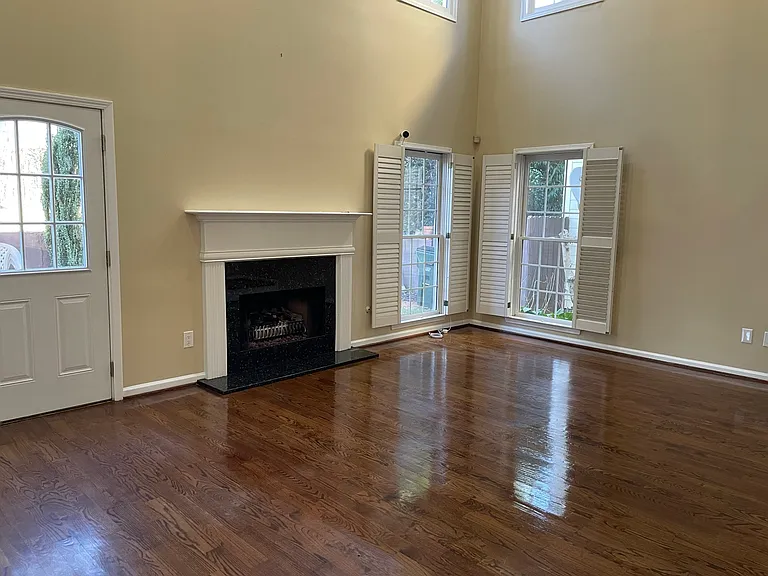 3746 Summer Rose Dr — Photo 2