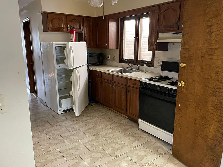 122 North St #2 — Photo 11