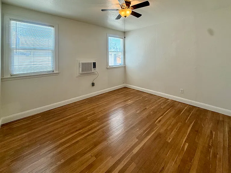 1311 Cahill Ave #B — Photo 6