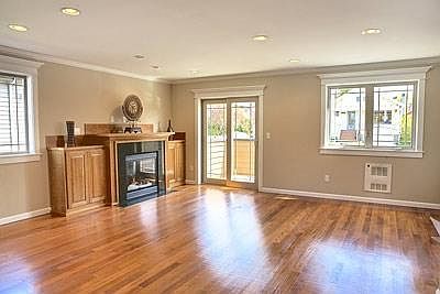 3rd image of 7444 4th Ave NE #B