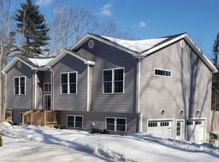 30 Benson Rd, Manchester, ME 04351