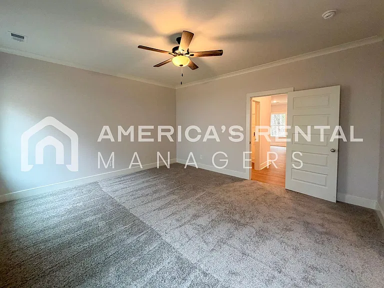 101 Townmoor Ln — Photo 26