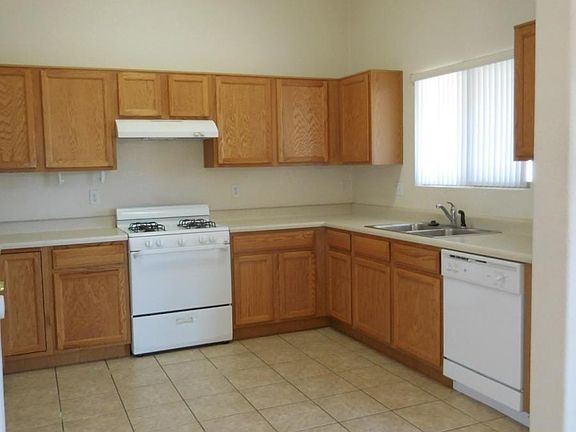 3rd image of 6831 W Quailwood Way