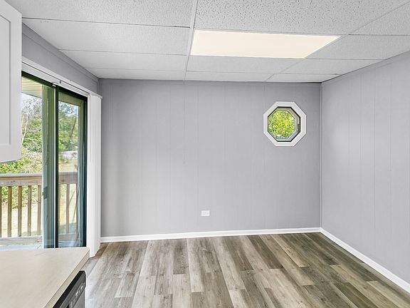 3rd image of 4440 Camden Ct