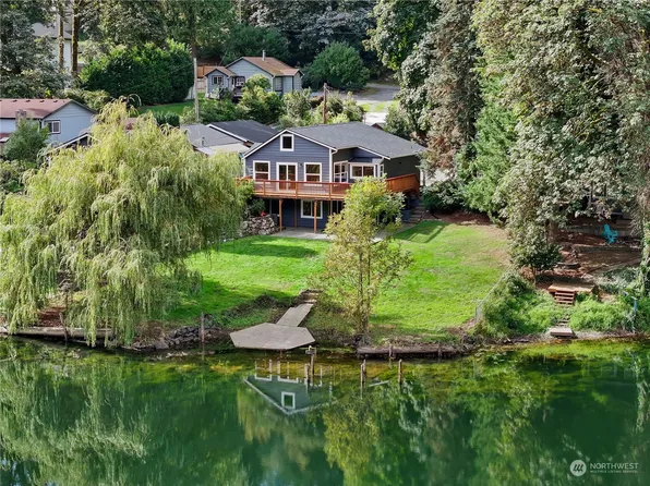 26412 Lake Fenwick Road S, Kent, WA 98032