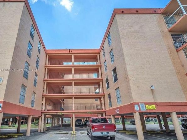 1990 W 56th St APT 1128