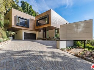 1835 Old Orchard Rd, Los Angeles, CA 90049