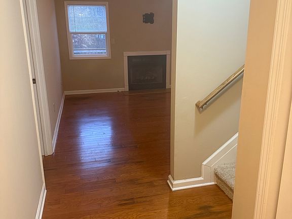 2nd image of 9907 Thunderbolt Way