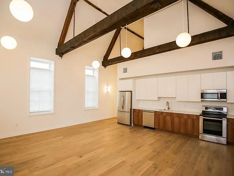 1416 Frankford Ave #202 — Photo 4