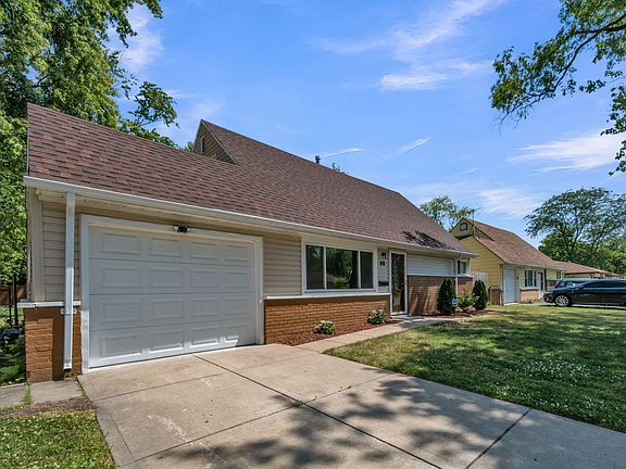 2nd image of 404 Westgate Dr