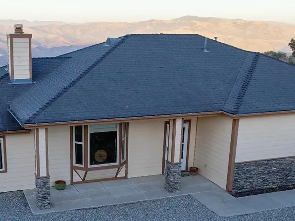 25020 Jacaranda Dr, Tehachapi, CA 93561