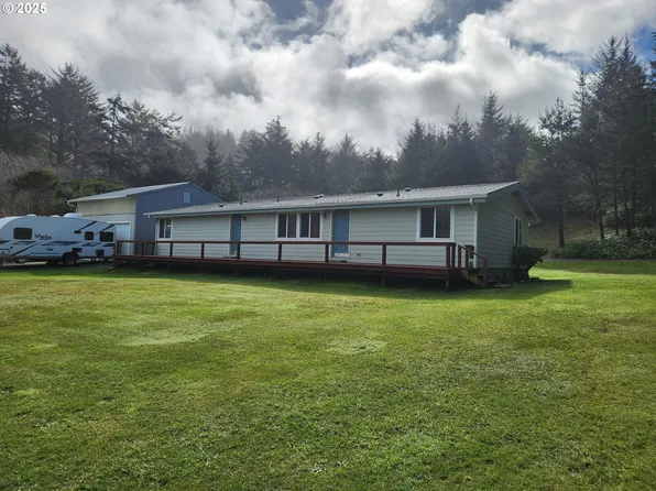 34625 Ophir Rd, Gold Beach, OR 97444