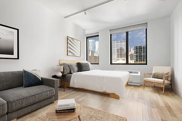 Rented by Two Trees | media 31