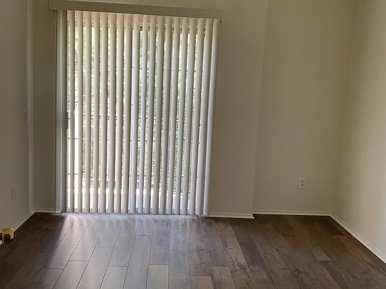 24111 W Del Monte Dr — Photo 15