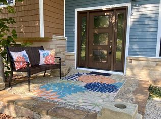 180 Park Lane Dr, Athens, OH 45701