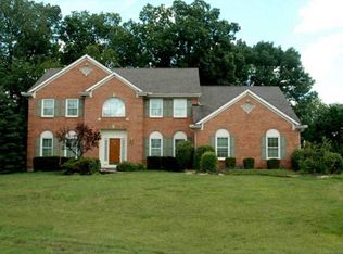 6694 Old Stable Rd, Loveland, OH 45140