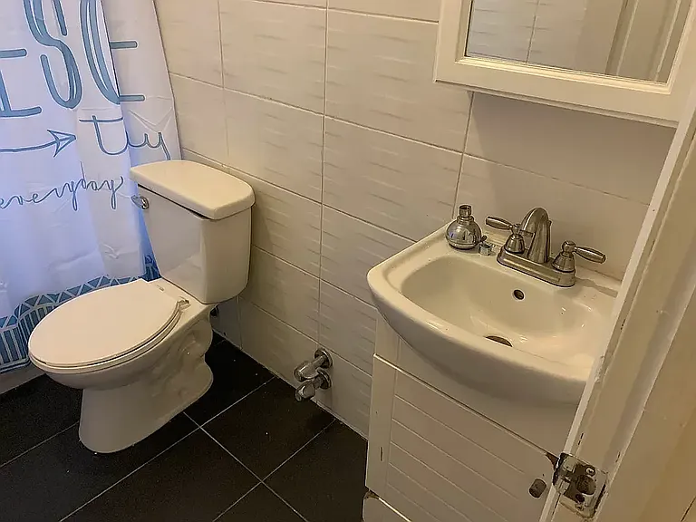 343 Grove St #3R — Photo 7