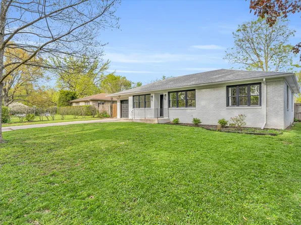 1710 Park Haven Dr, Champaign, IL 61820