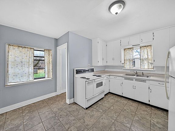 4th image of 26666 Edison Rd