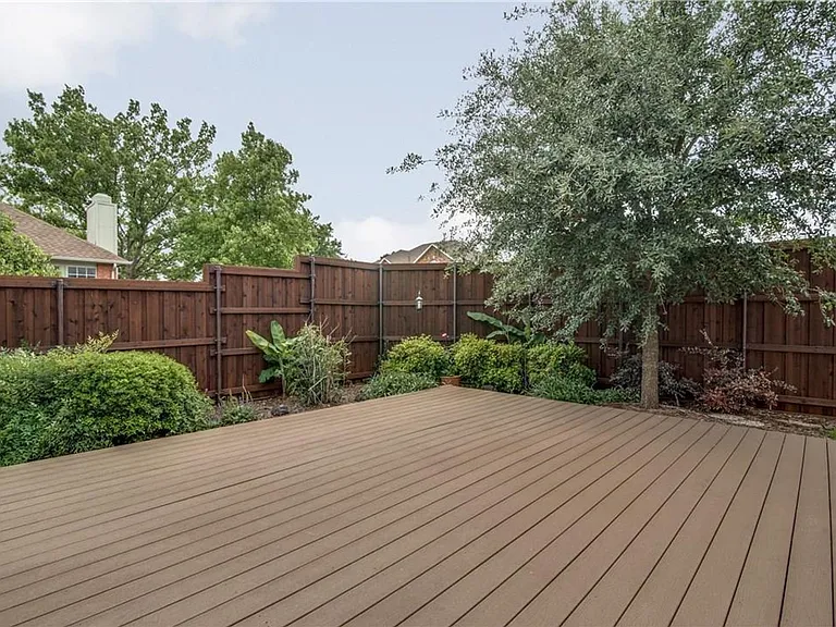 11017 Knoxville Ln — Photo 3