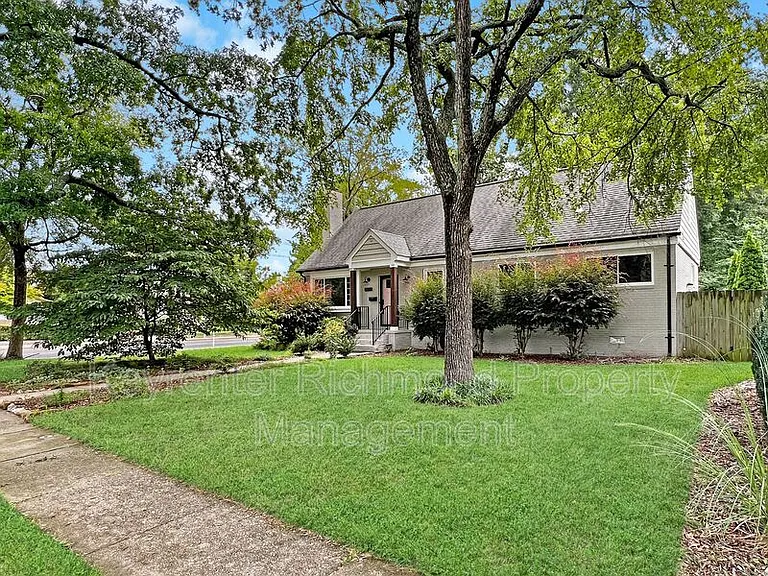 1201 Rennie Ave — Photo 4