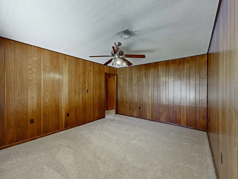 150 Rosa Lee Ln — Photo 3