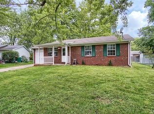 725 Beebe Dr, Mascoutah, IL