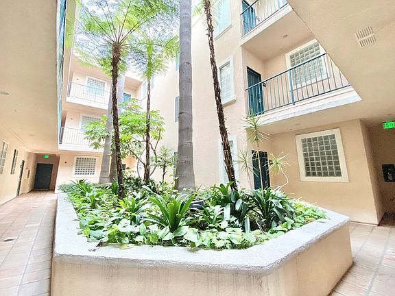 3rd image of 1744 Butler Ave APT 203