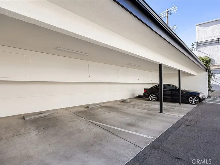 13018 Valleyheart Dr #8 — Photo 16