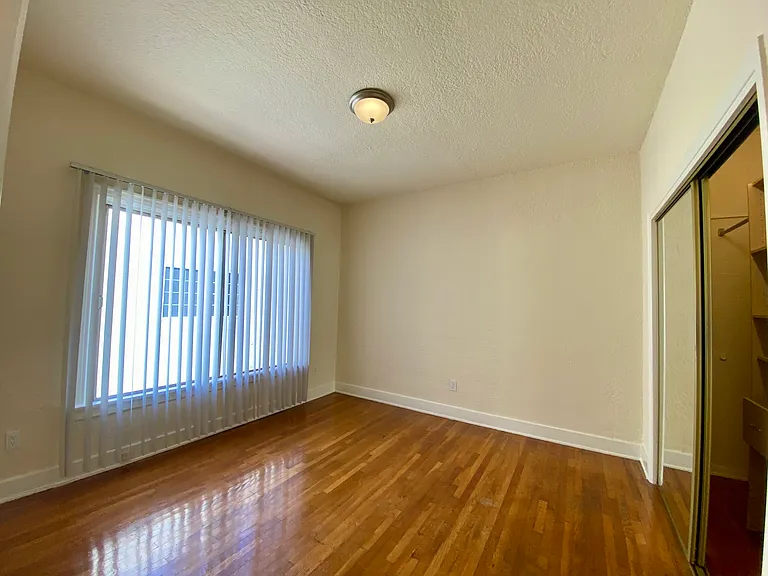 351 N Ogden Dr #7 — Photo 15