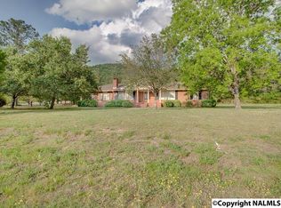 88 Barnard Dr, Grant, AL 35747