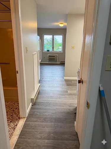 327 3rd St Photo 1