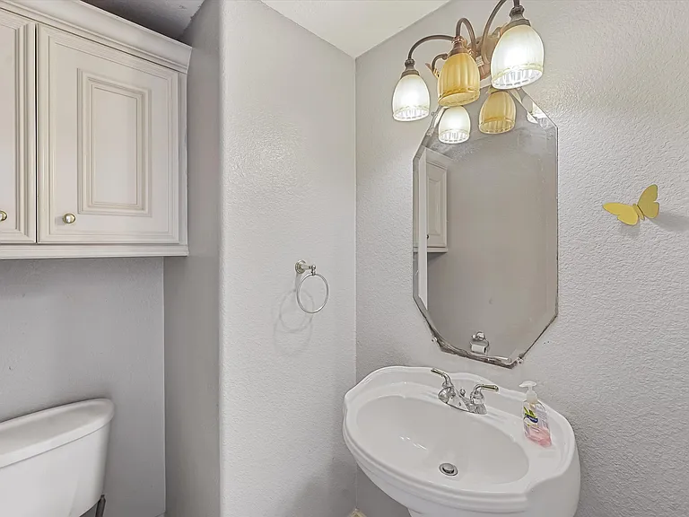 6907 Keats Ave — Photo 15