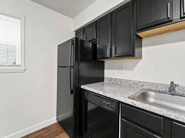 Metro Apartments At Bethalto — Photo 86
