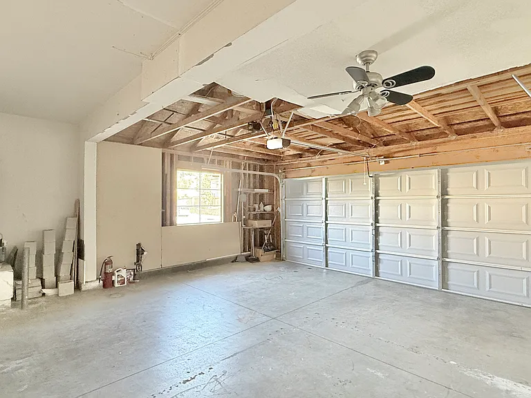 9250 Longridge Way — Photo 39