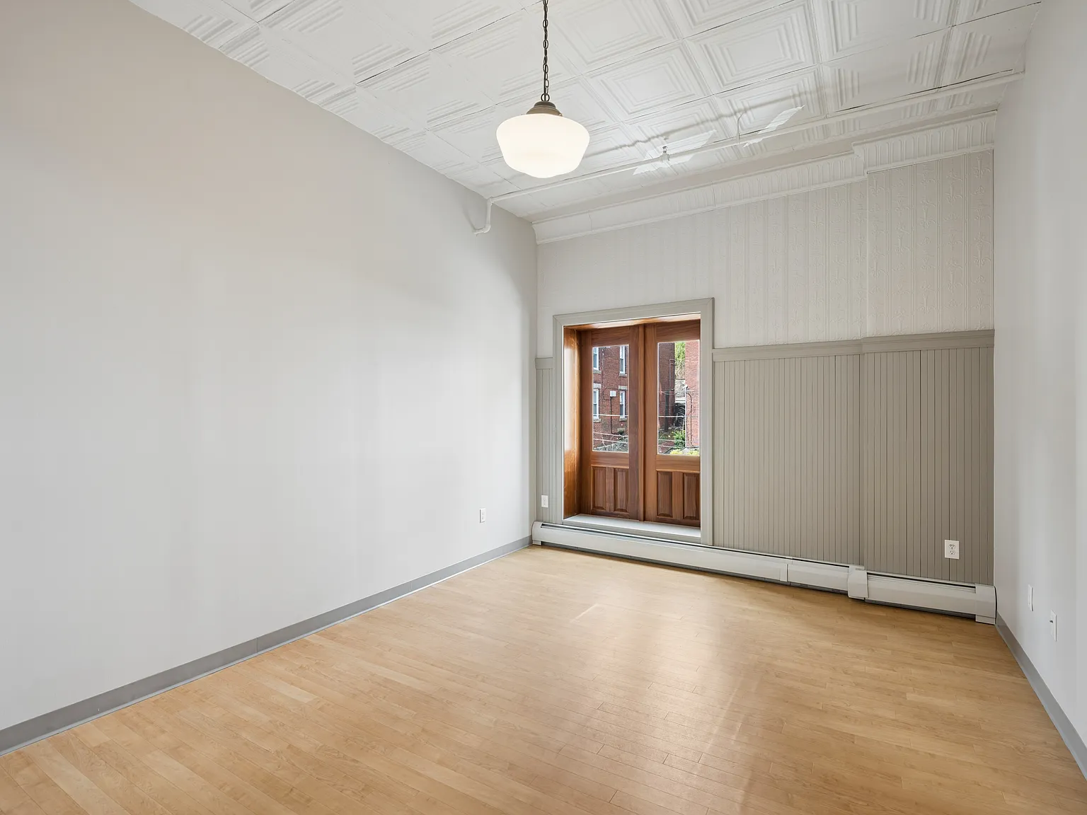 2 bed, 773 sqft, $2,450 — Photo 3