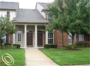 3582 Oakmonte Blvd #1, Rochester, MI 48306