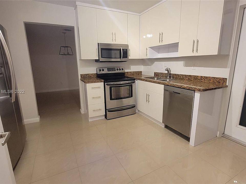 1st image of 670 NE 179th Ter