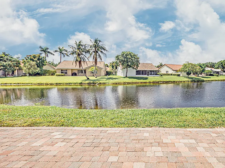 5148 Rosen Blvd — Photo 10