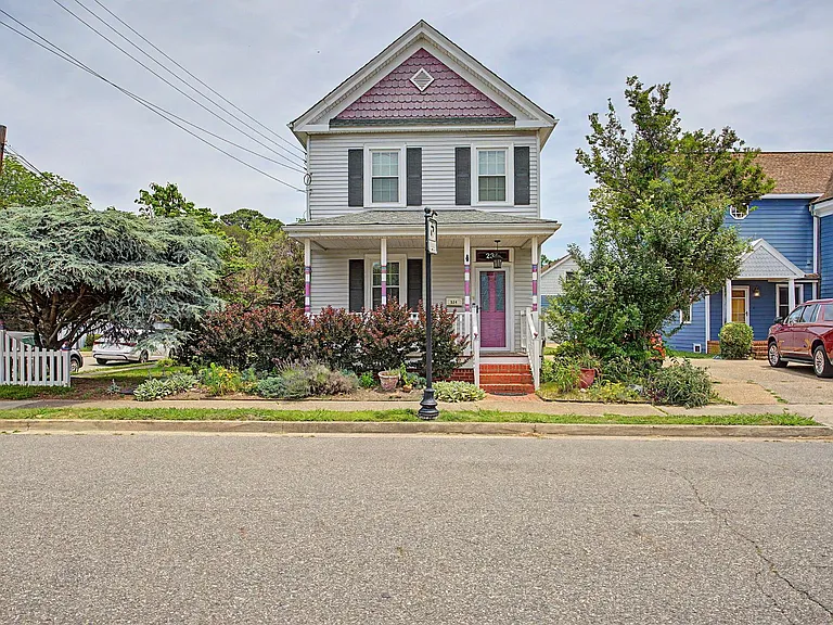 234 Washington St — Photo 1