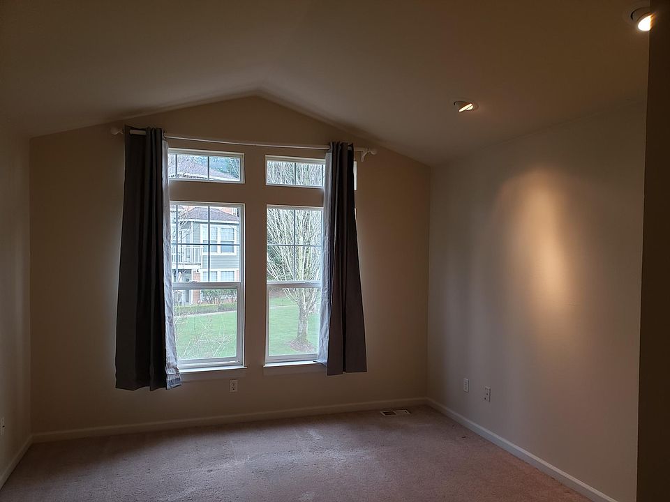 1st image of 12188 NE 24th St APT 107