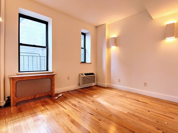 3rd image of 101 E 116th St #4OF