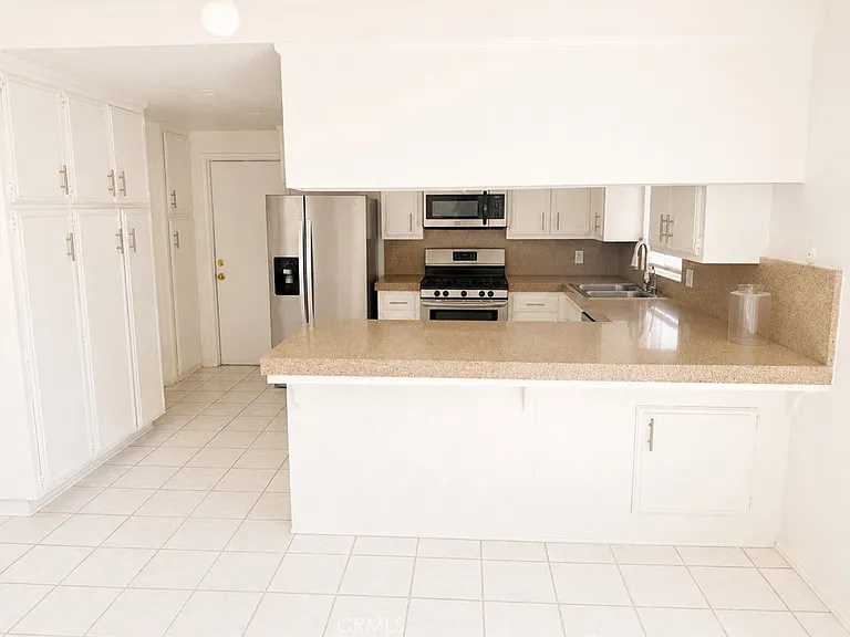 8609 Marlene St — Photo 7