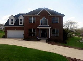 7 Ben Franklin Dr, Irwin, PA 15642
