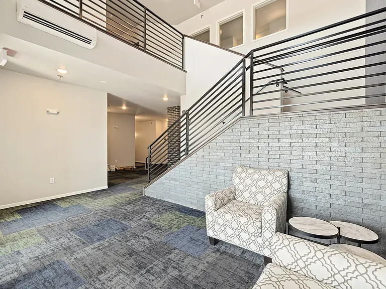 The Grand off 45th — Photo 37